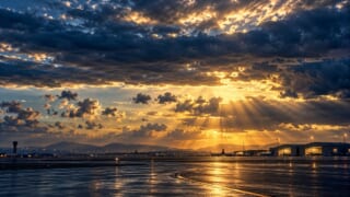 METARの雲量・雲底とシーリングを表現した航空学習用イラスト